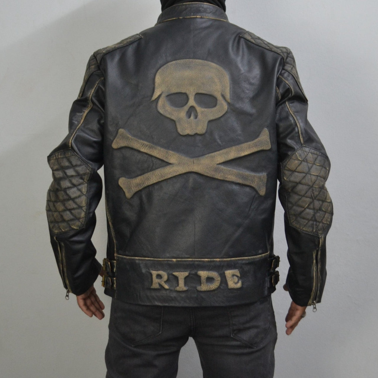 Men's Skull Embossed Black Distress VIntage Motorcycle Genuine Leather Biker Jacket